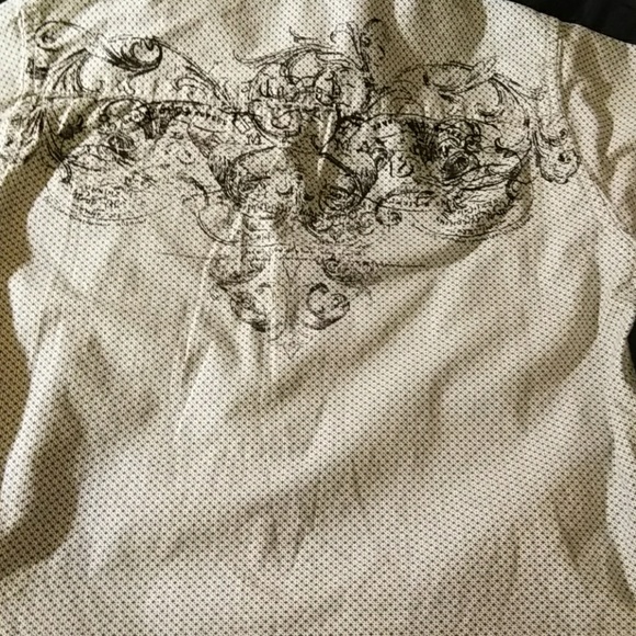 Boy's Buttoned Shirt🚦 - Picture 2 of 3